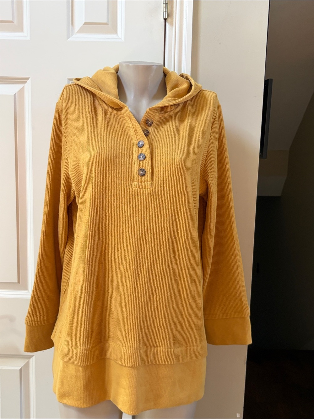 NWT J. Jill Honey Mustard Hooded Henley Pullover, large